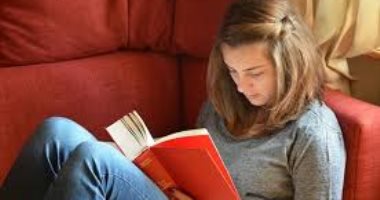 القارئة سارة عاطف إيليا تكتب: حياة فتاة