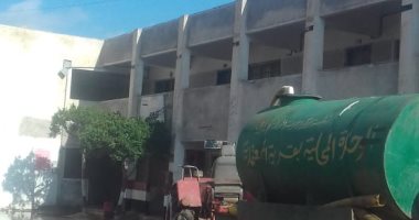 صور.. مجلس مدينة المحلة بالغربية يواصل حملات رفع مياه الأمطار 