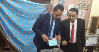 صور.. إقبال متوسط فى انتخابات نقابة المحامين بسوهاج على منصب النقيب والأعضاء
