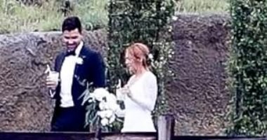 شاهد.. بريتاني سنو تحتفل بزفافها في ماليبو