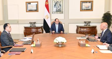 السيسى يستعرض الموقف التنفيذى لوزارة النقل ويوجه باستكمال إنشاء كافة الخدمات المطلوبة