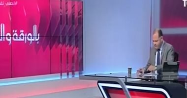 وزير الطيران المدنى يكشف مصير المصريين بالخارج بعد تعليق حركة الطيران