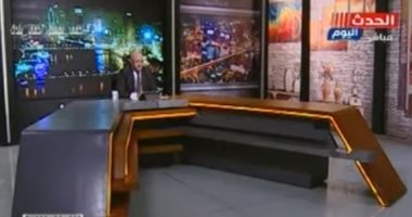 خالد الجندى متهكماً على أمريكا بسبب الكورونا: "سيبنالكم العلم ودتونا فى داهية" (فيديو)
