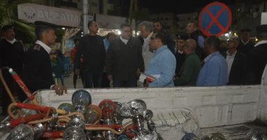 محافظ البحر الأحمر يقود حملة ليلية مكبرة على المقاهى لمواجهة كورونا.. صور