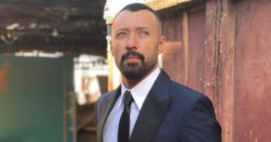 تفاصيل شخصية أحمد فهمى فى "أسود فاتح" مع هيفاء وهبى