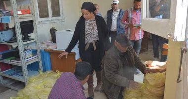 توزيع 8 طن من السلع الغذائية على متضررى السيول بمدن جنوب سيناء