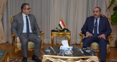 السياحة والطيران: قرار تعليق الطيران لن يشمل الرحلات الداخلية