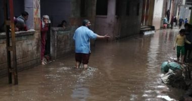 أهالى عزبة الصعايدة بالفيوم يطالبون بشفط مياه الأمطار