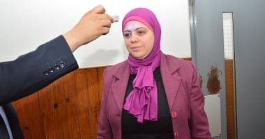 صور.. التنمية المحلية تفحص العاملين والمترددين على الوزارة للوقاية من كورونا