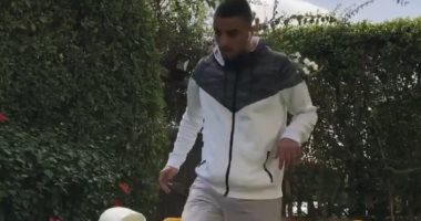 فراعنة الأوليمبى يتحدون الملل.. طاهر يستعرض مهاراته ويتحدى رمضان صبحى