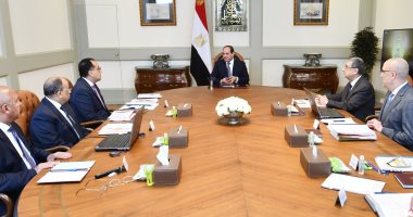 السيسي يستعرض نتائج إدارة الحكومة لتداعيات موجة الطقس السيئ.. الرئيس يوجه باستخلاص الدروس المستفادة وعلاج أى مشاكل قد تكون ظهرت جراء تلك الظروف غير المسبوقة.. و500 مليون جنيه خسائر قطاعى الكهرباء والنقل