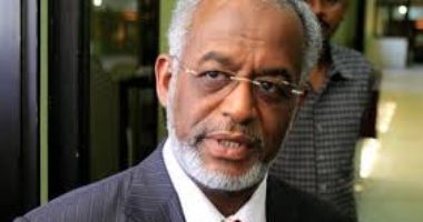 النيابة العامة بالسودان تأمر بالقبض على وزير الخارجية السابق على كرتى