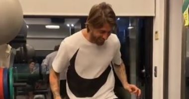 نجوم كرة القدم يشجعون جماهيرهم على البقاء فى المنزل بتحدى 10ToquesChallenge