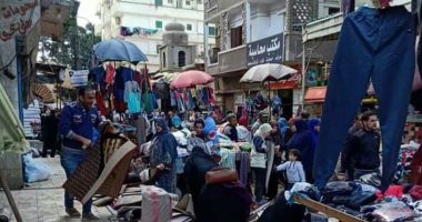 شكوى من إقامة سوق الثلاثاء بكفر الزيات وتجمع عدد كبير من الأهالى 