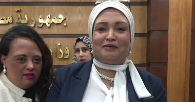 صفاء مصطفى أم مثالية لفتاة من ذوى الإعاقة: أبنائى سر فوزي باللقب