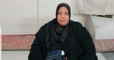 الأم المثالية بالغربية: رفضت الزواج بعد وفاة زوجى وربيت بناتى الثلاث