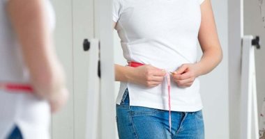 6 تحديات عالمية لإثبات الرشاقة.. من ورق الـ A4 لقلم الروج.. تقدرى تجربيها؟