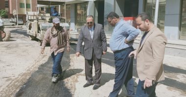 صور.. محافظ أسيوط: بدء رفع كفاءة شوارع حى شرق ضمن خطة رد الشىء لأصله