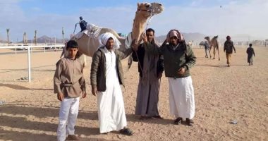 "السلام بالعين" عادة تراثية بسيناء تتحول لمبادرة توعوية للوقاية مِن كورونا