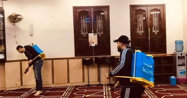 قارئ يشارك صور تطهير المساجد فى قليوب البلد للحد من انتشار فيروس كورونا