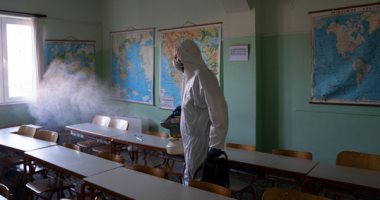 اليونان: خطة حكومية لتوزيع الكمامات مجانا على الطلاب