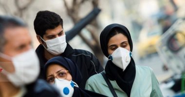 استطلاع: 20% من الإيرانييين فقط يخضعون للحجر الصحى