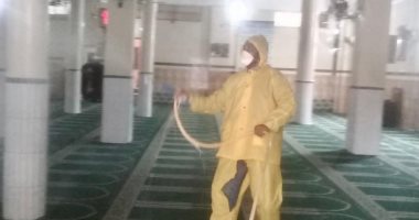 صور.. محافظ الغربية: تعقيم المستشفيات و199 مسجدا و5 كنائس ضد "كورونا"