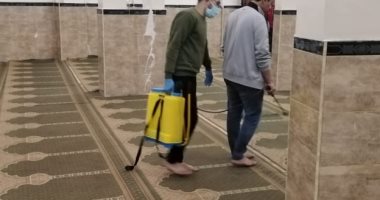مبادرات أهلية بقرى الشرقية لتطهير المساجد قبل صلاة الجمعة.. صور