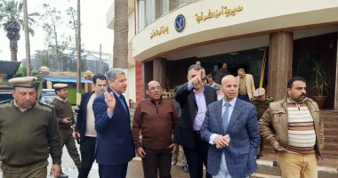 تطهير السجون ومراكز الشرطة والسكة الحديد بالشرقية لمواجهة فيروس كورونا.. صور 