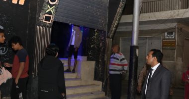 نائب محافظ قنا يتابع تنفيذ قرار غلق المطاعم والمقاهى والمحال التجارية.. صور