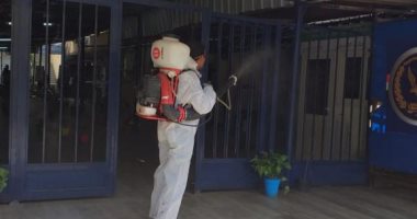 تطهير مبنى محافظة الجيزة ضد كورونا والمحافظ يشدد على تكثيف حملات الغلق