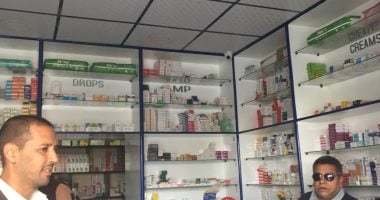 صور.. حملات على الصيدليات لمواجهة احتكار المطهرات ومستلزمات التعقيم بالبحيرة