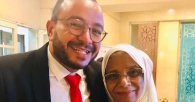 الدنيا صعبة من بعدك.. حسام داغر يوجه رسالة مؤثرة لوالدته الراحلة فى عيد الأم