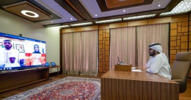 محمد بن راشد يحضر أول يوم دراسى عن بعد فى مدارس الإمارات..صور