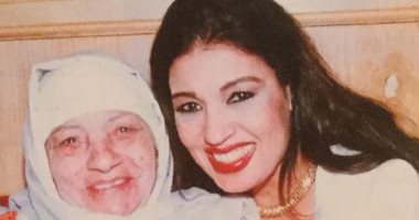 فيفى عبده لوالدتها الراحلة: مش لاقية كلام أقوله بس عايزه أقولك وحشتيني