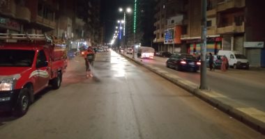 حملة شبابية لتطهير وتعقيم قرية ميت الفرماوى بالدقهلية 
