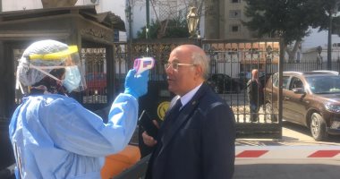 برلمانى: الصين سيطرت على "كورونا" بإلتزام المواطنين بالمكوث فى منازلهم   