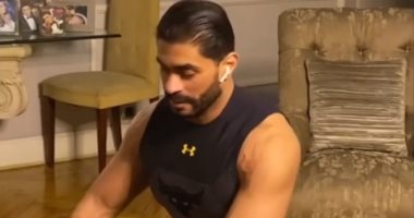 ‎زعلان إن الجيم قفل.. شوف نصايح خالد سليم للتمرين فى البيت "فيديو"