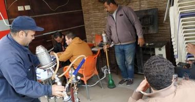 حملات تطهير مكثفة لأماكن التجمعات بالعاشر من رمضان وغلق كافيهات .. صور