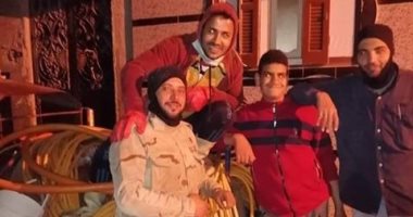 "إيد واحدة فى الأزمات" شعار حملة قرية محلة فرنوى بالبحيرة لتطهير الشوارع