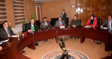 فض 314 سوق ..والمستشفيات تطالب بزيادة "كواشف الحرارة و الجوانتيات" بالشرقية