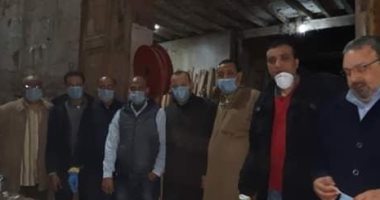 شباب أشمون بالمنوفية يقومون بحملة تطهير وتعقيم للمدينة