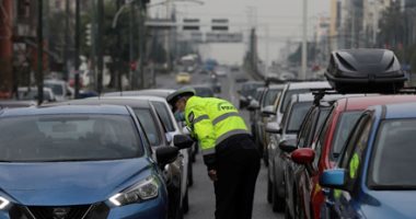 كنائس اليونان تفتح أبوابها أمام المصلين بعد غلقها لأسابيع