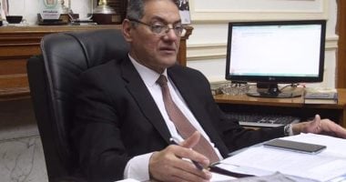 عميد علوم القاهرة يتابع تنفيذ خطة التعلم عن بعد خلال تعليق الدراسة بسبب كورونا