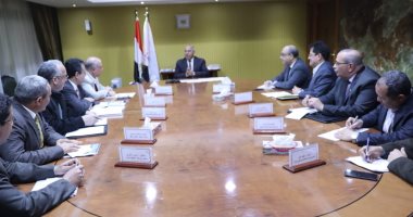 وزير النقل يطالب بسرعة إنهاء التذكرة الموحدة لجميع وسائل المواصلات العامة
