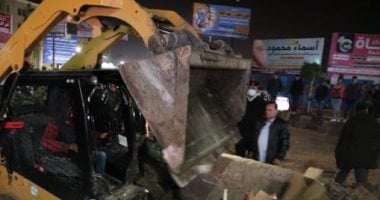 محافظ الغربية يقود حملة لرفع الإشغالات وإزالة سوق عشوائى بكفر الزيات