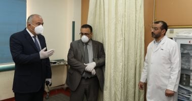 محافظ قنا يتابع إجراءات تجهيز مستشفى قفط التعليمى للحجر الصحى