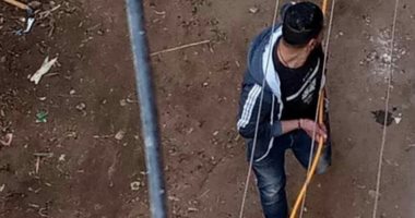 أهالى قرية بنى غنى بالمنيا يطهرون الشوارع ضد فيروس كورونا