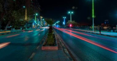 قارئ يشارك بصور تظهر خلو كورنيش أسوان من المارة
