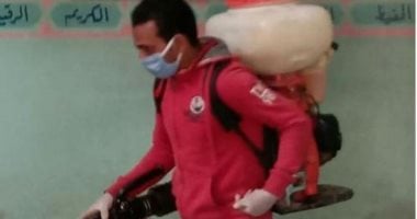 مبادرة لأهالى قرية النصيرات بسوهاج لتعقيم البيوت والشوارع